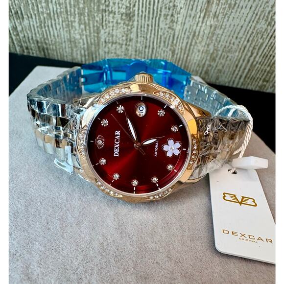 NWT Stunning 2-Toned Moissanite Self-Wind Watch w/ Red Face - Picture 9 of 11